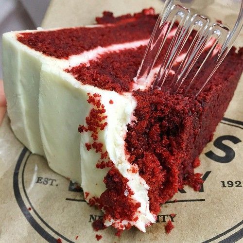 TASTY RED VELVET CAKE